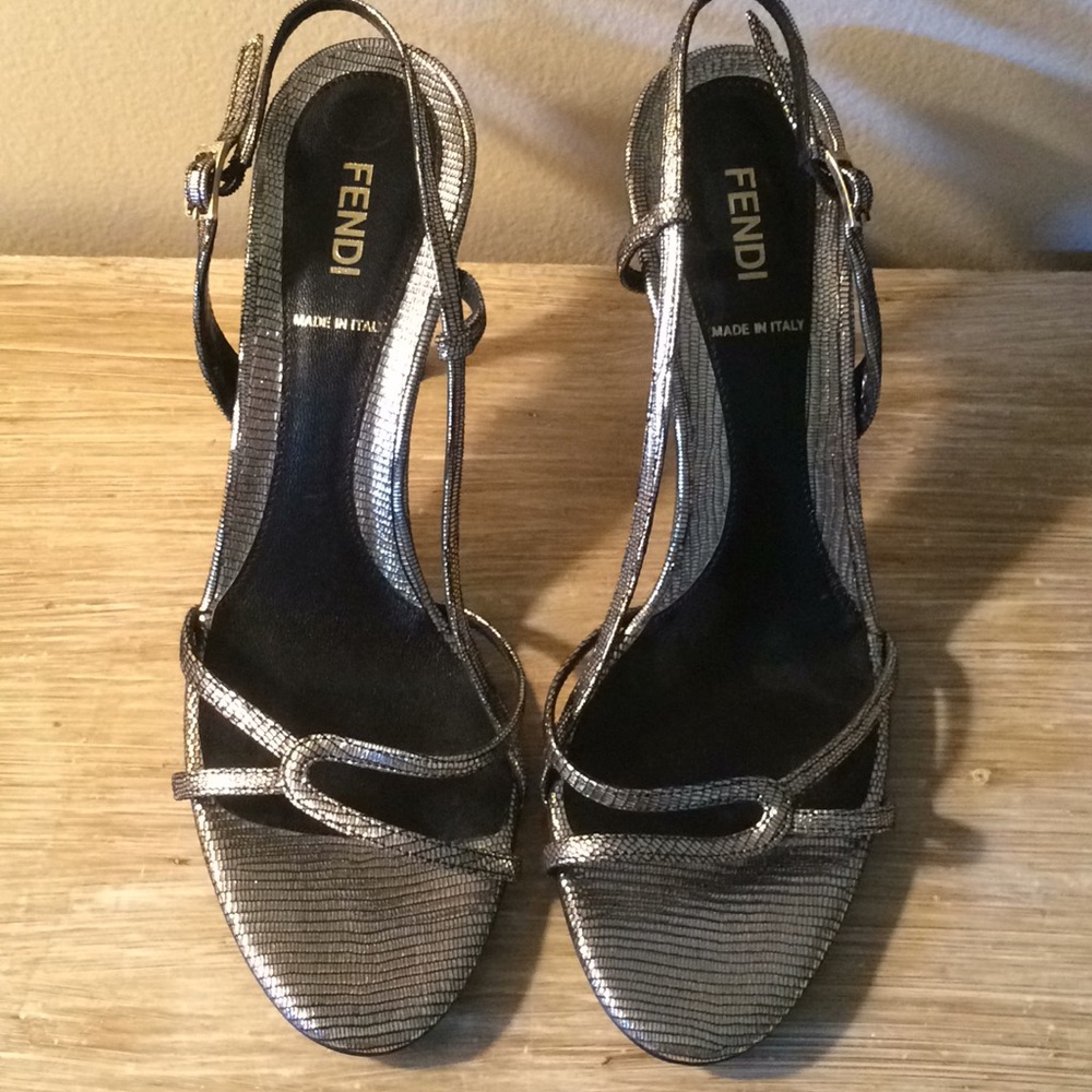 Fendi metallic strappy Heels size 38